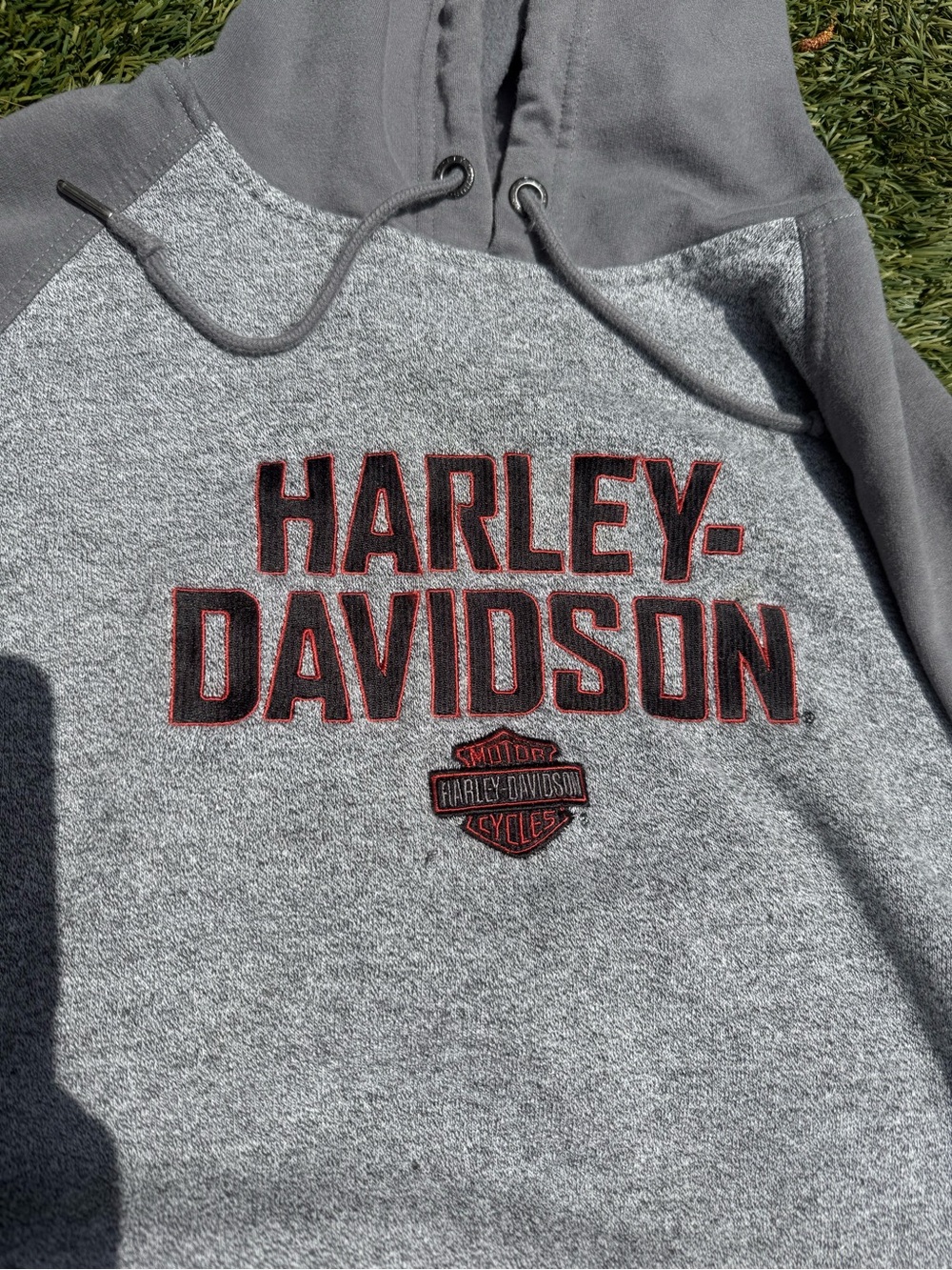 Harley-Davidson Gray Raglan Pullover Hoodie with Black and Red Embroidery